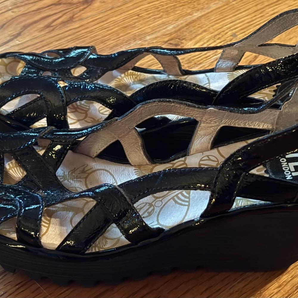 Fly London Black Wedges - Picture 2 of 6